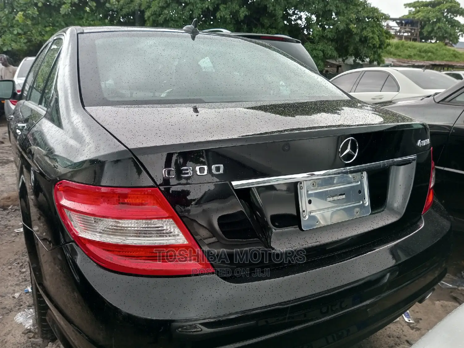 Mercedes-Benz C300 2011 Black