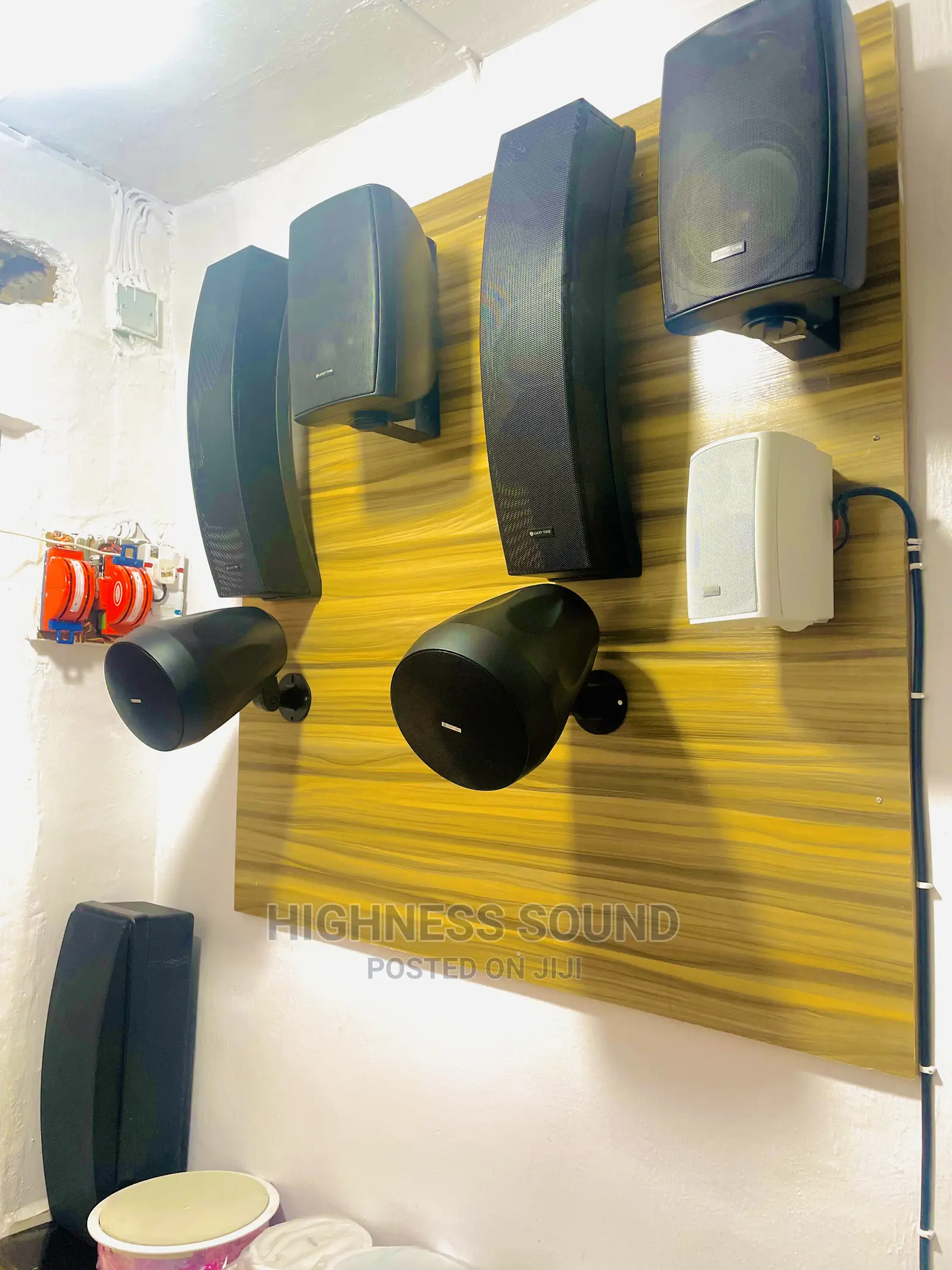 All Kinds of Wall Speakers