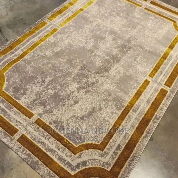 Original Quality Designer Fluffy Super Soft Center Rug.