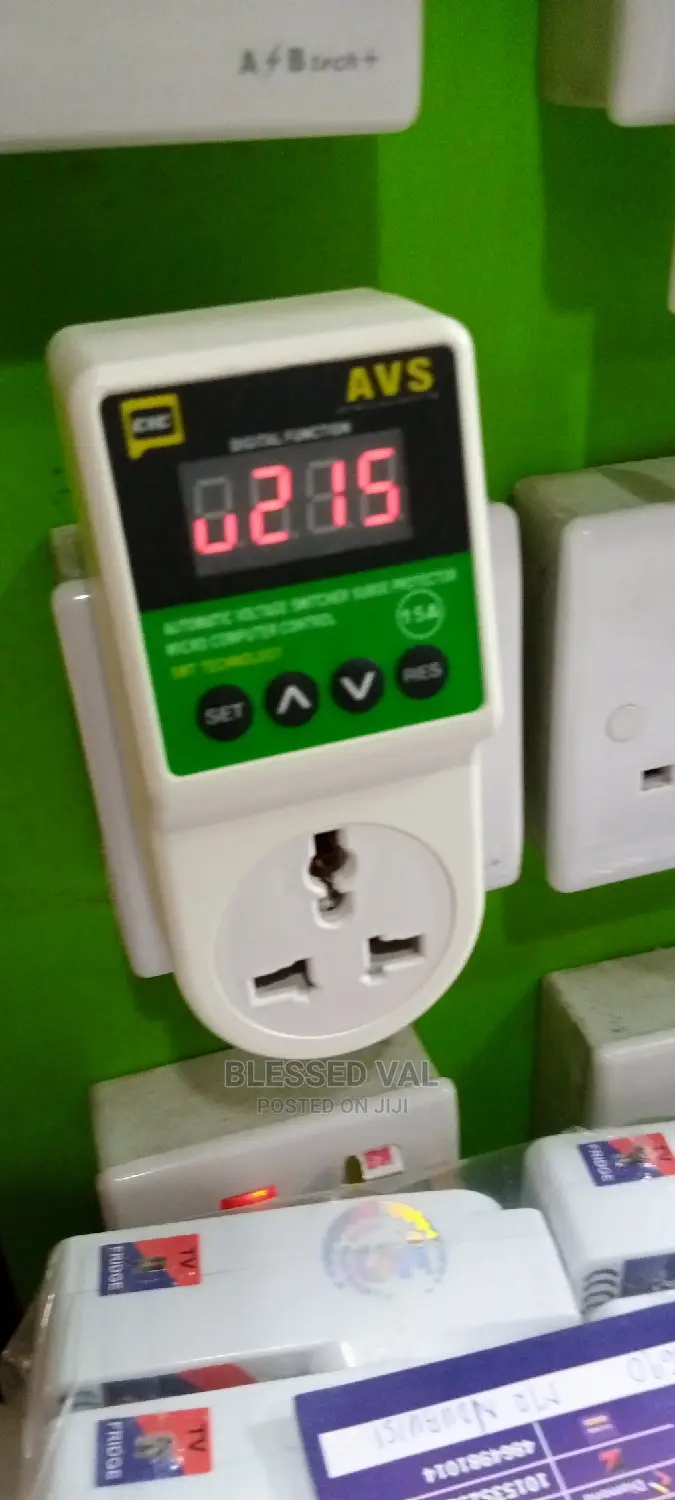 Cic Digital Display Avs Surge Protector 13amps