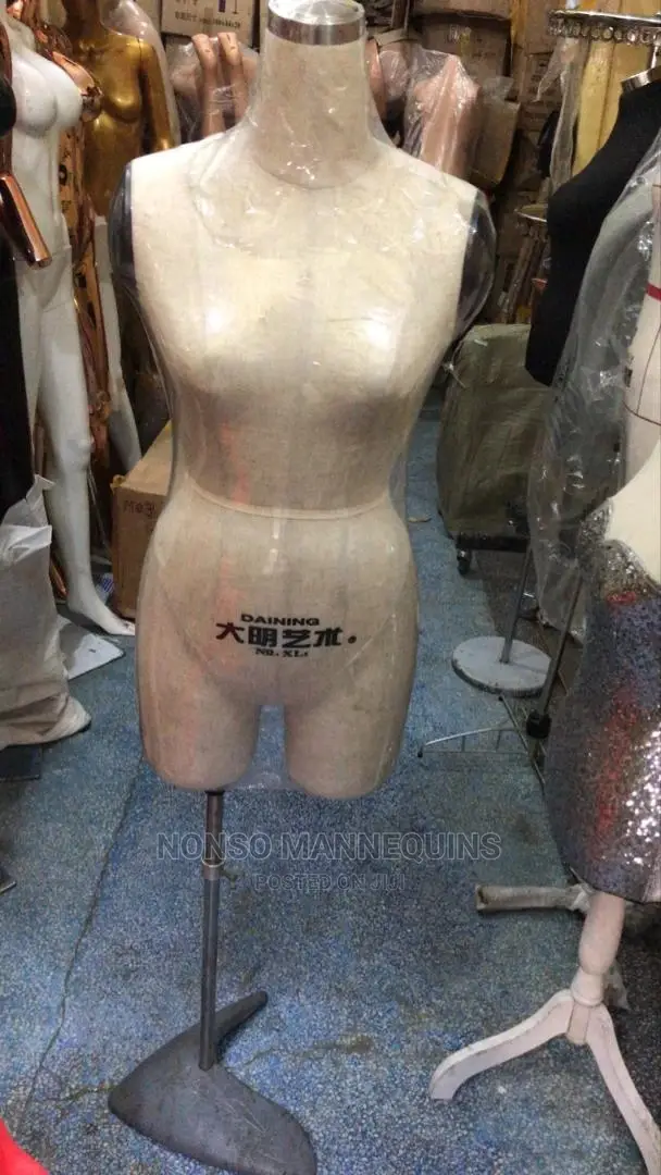 Daiming Size 10 Body Dressform Stand