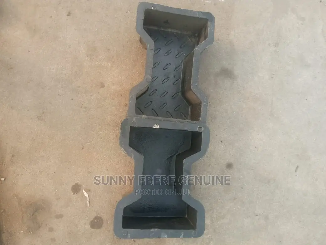 Genuine Plastic Interlock Mould,