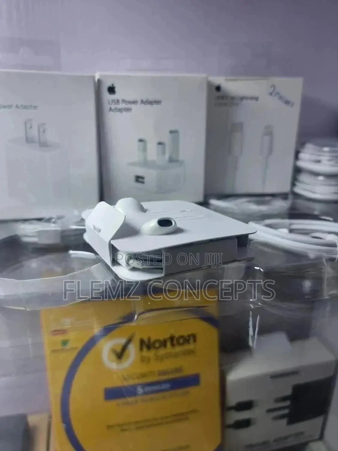 Original Apple Earpiece on Flemzconcepts