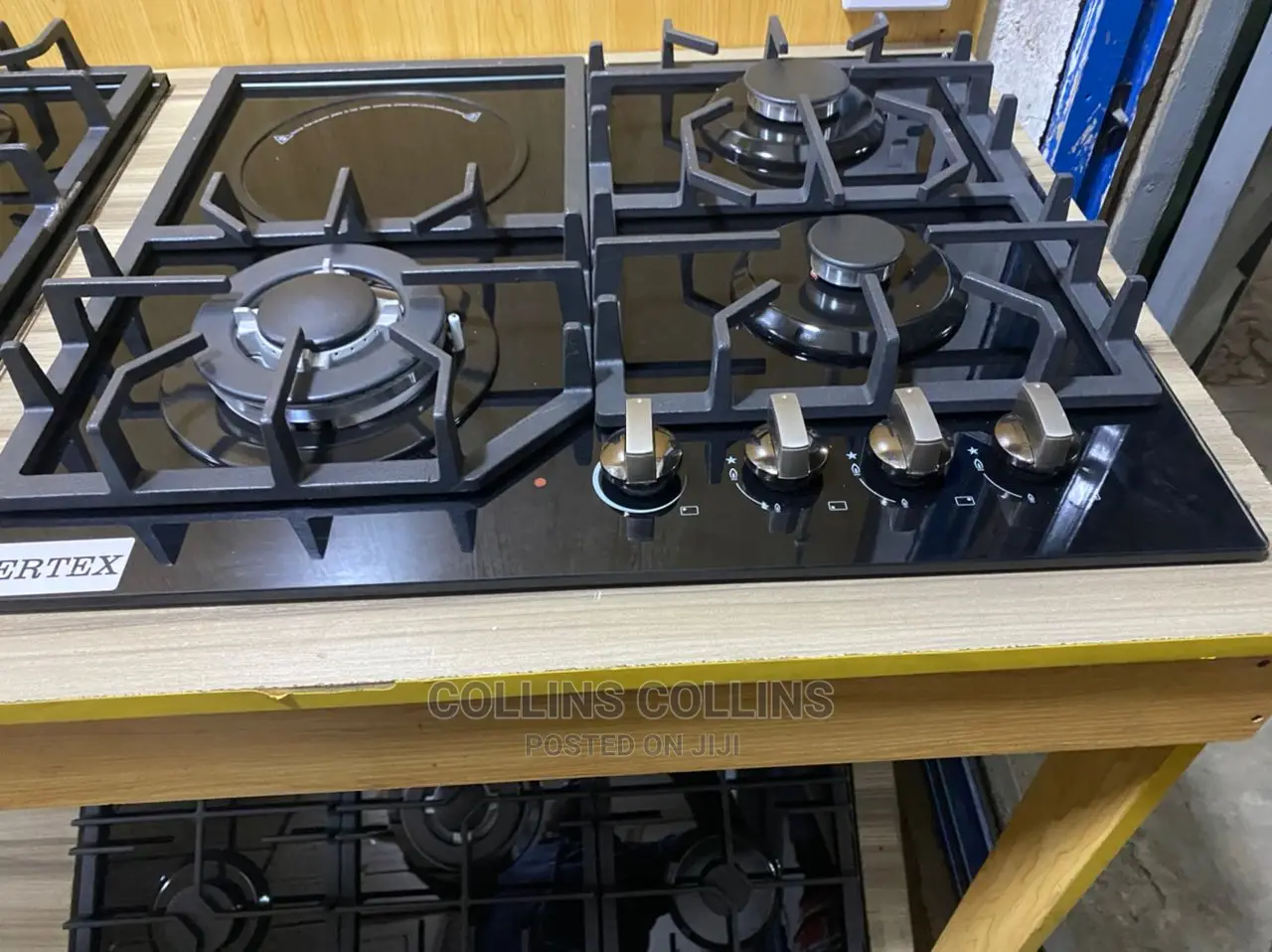 Italian Black Top Built in 4 Burner Gas and Electric