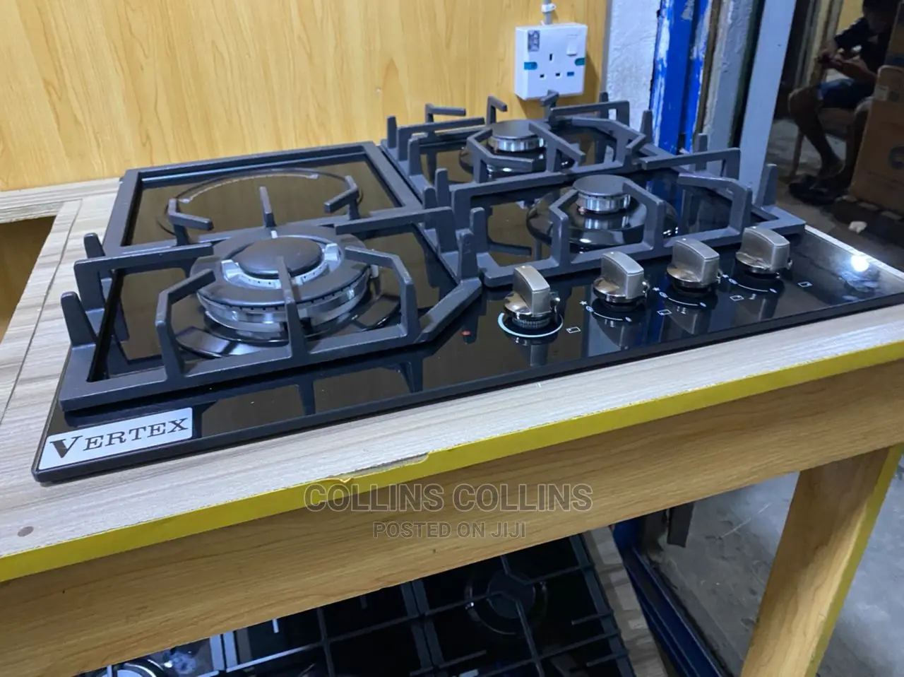 Italian Black Top Built in 4 Burner Gas and Electric