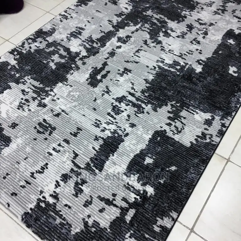 Quality Living Room Super Shaggy Center Rug.