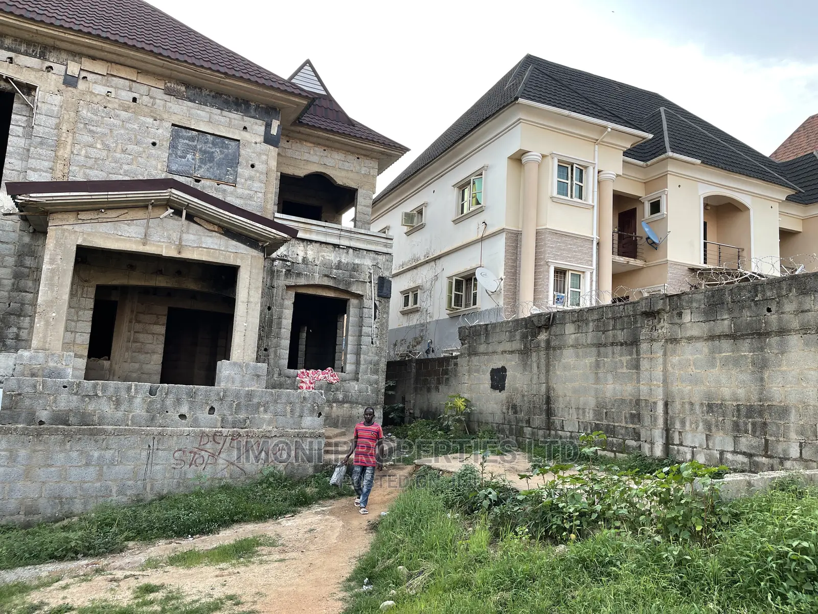 9bdrm Duplex in Dawaki, Dakwo District for Sale