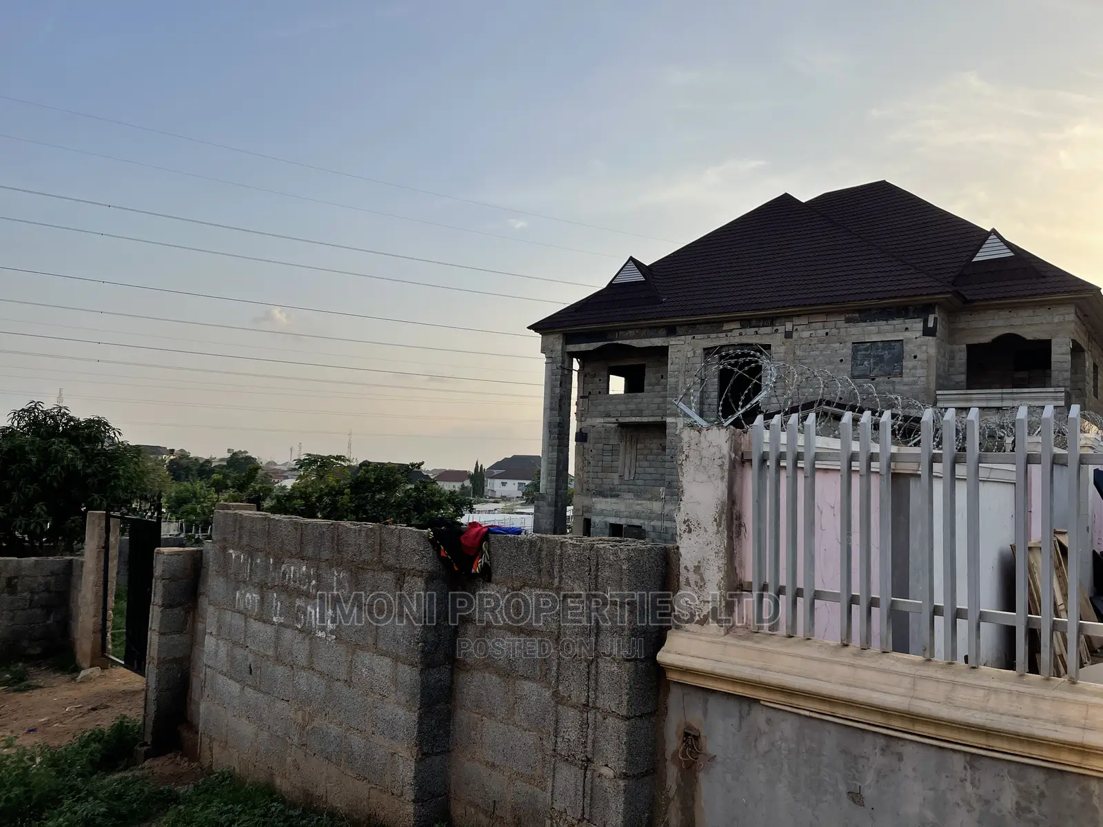 9bdrm Duplex in Dawaki, Dakwo District for Sale