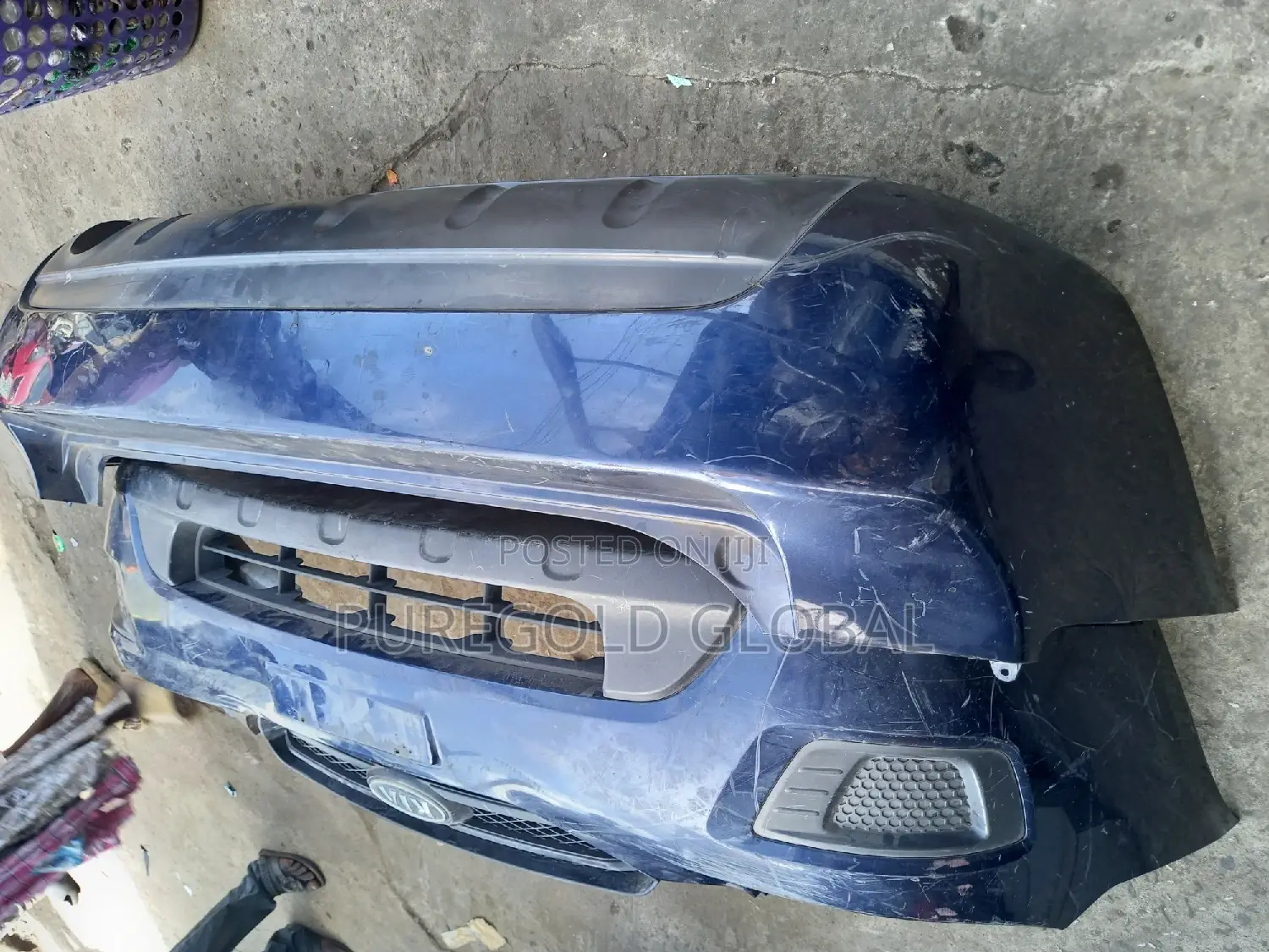 Complete Bumpers for Kia Rondo