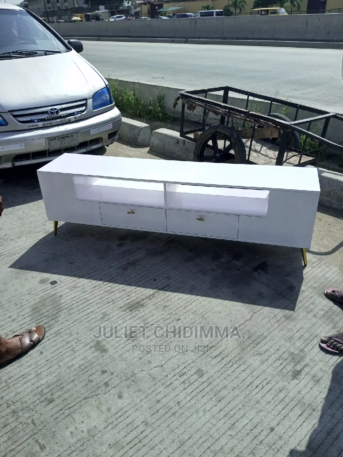 A Quality Tv Stand