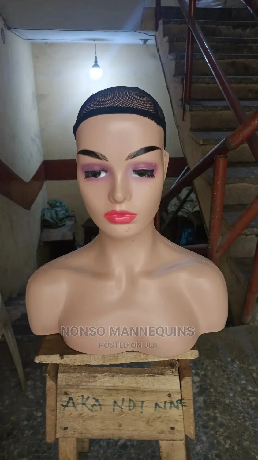 Mannequins Head With Shoulder