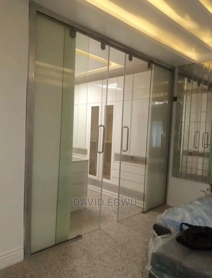 Tampered Glass Cubicles
