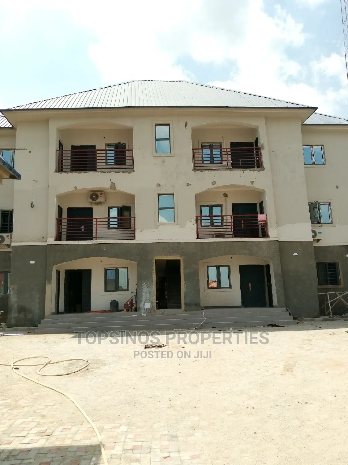 2bdrm Block of Flats in Dawaki for rent