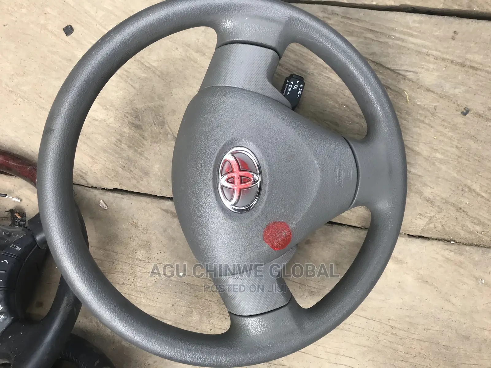 Toyota Corolla Steering Wheel and Airbag No Button.