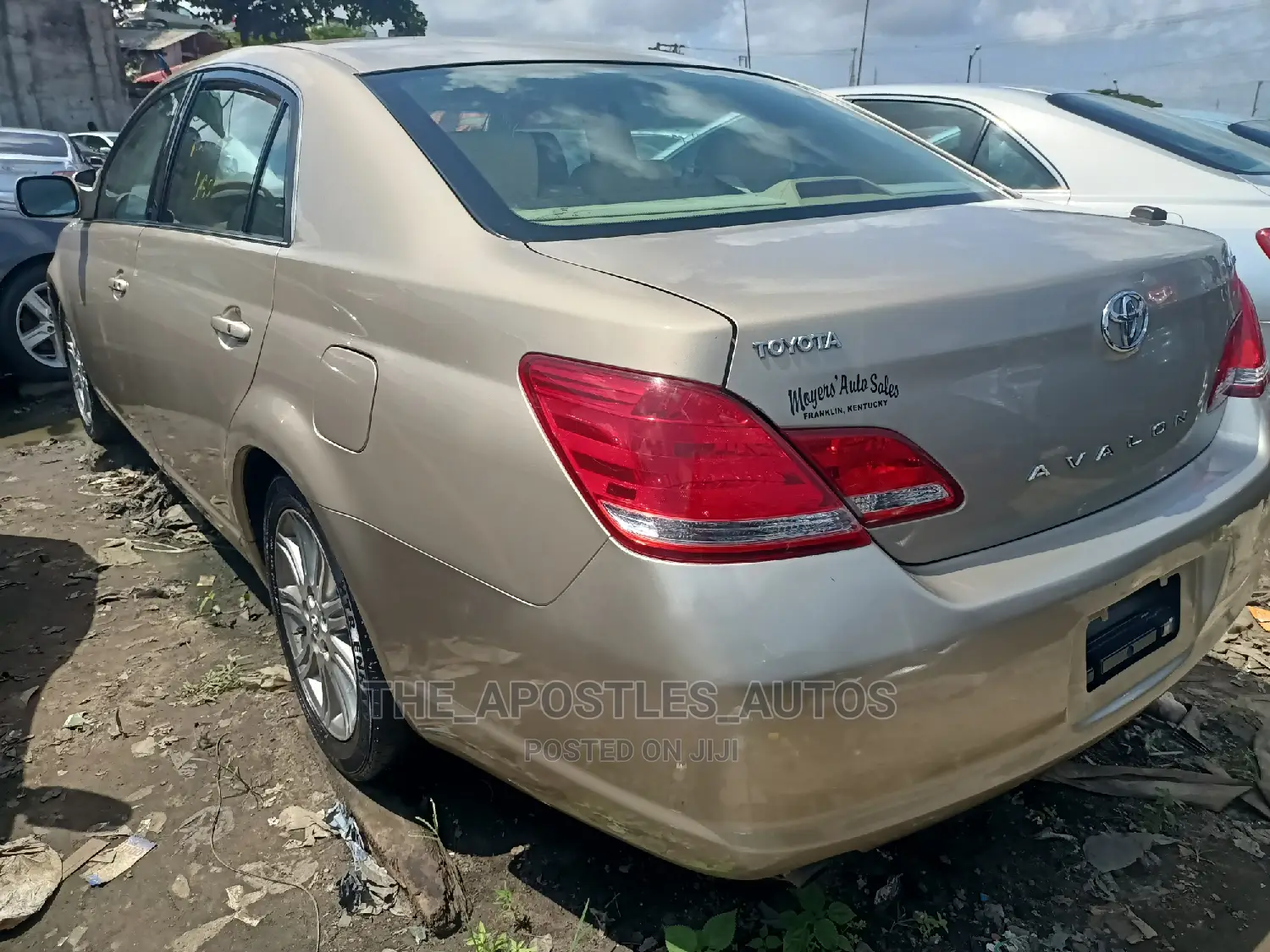 Toyota Avalon Limited 2005 Gold