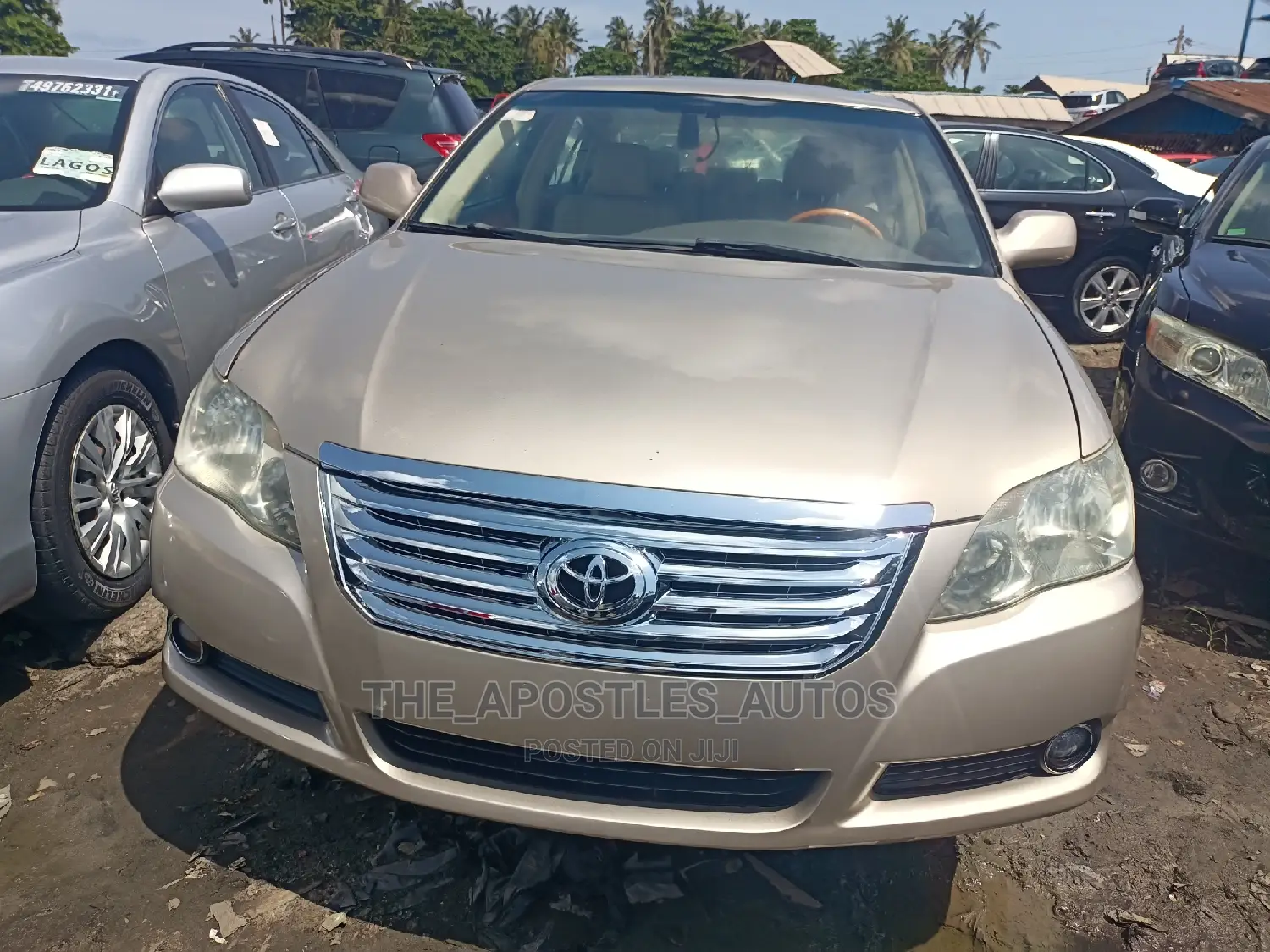 Toyota Avalon Limited 2005 Gold