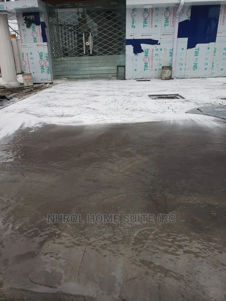 Stamped Floor (European Fan Pattern)