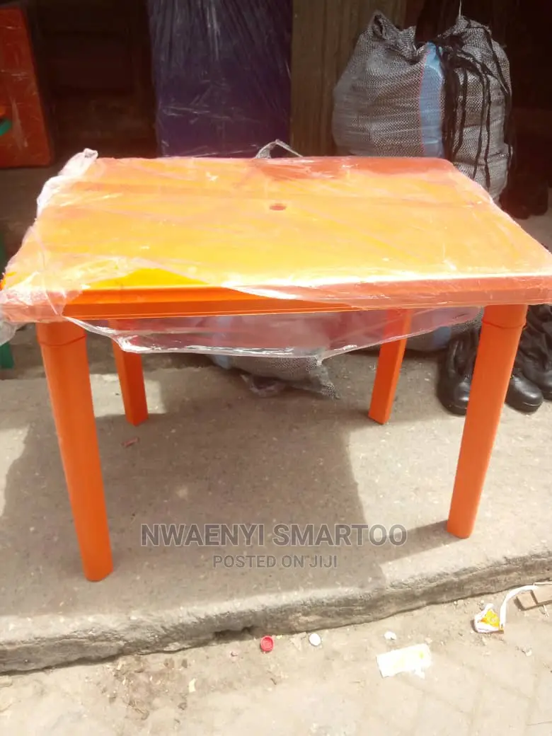 House Use Table