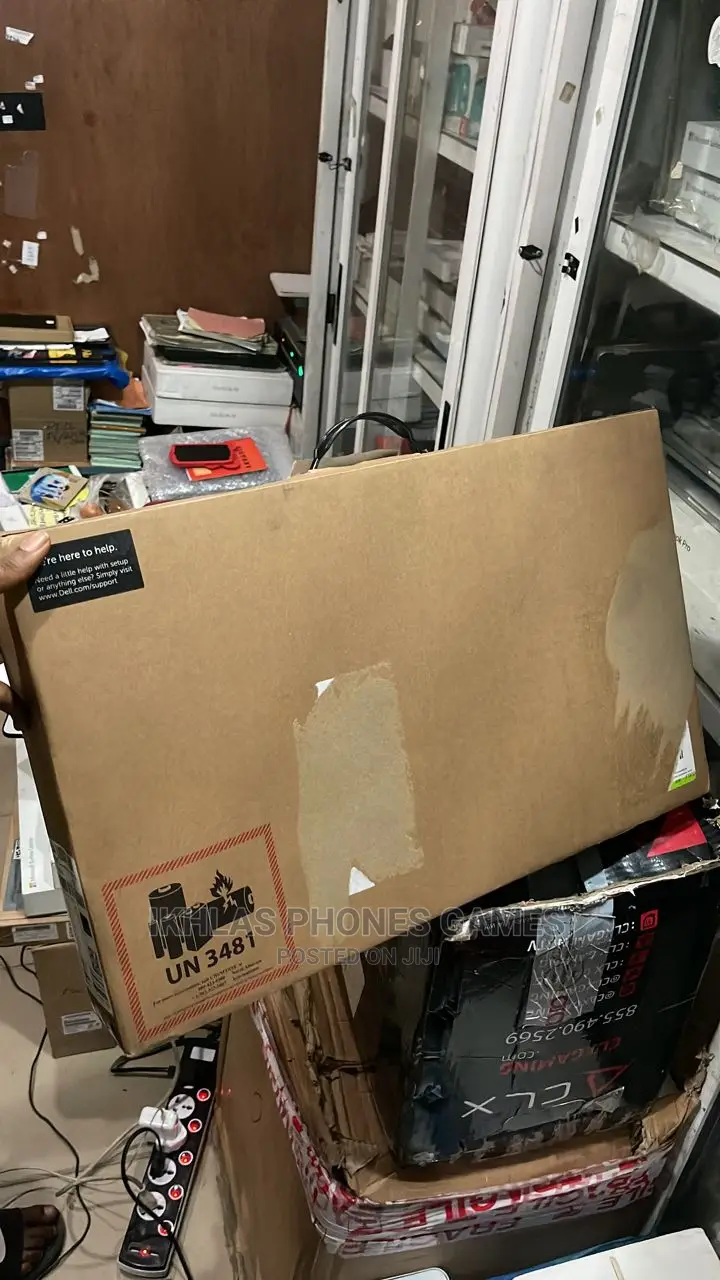 New Laptop Alienware M17x R2 16GB Intel Core i7 SSD 1T