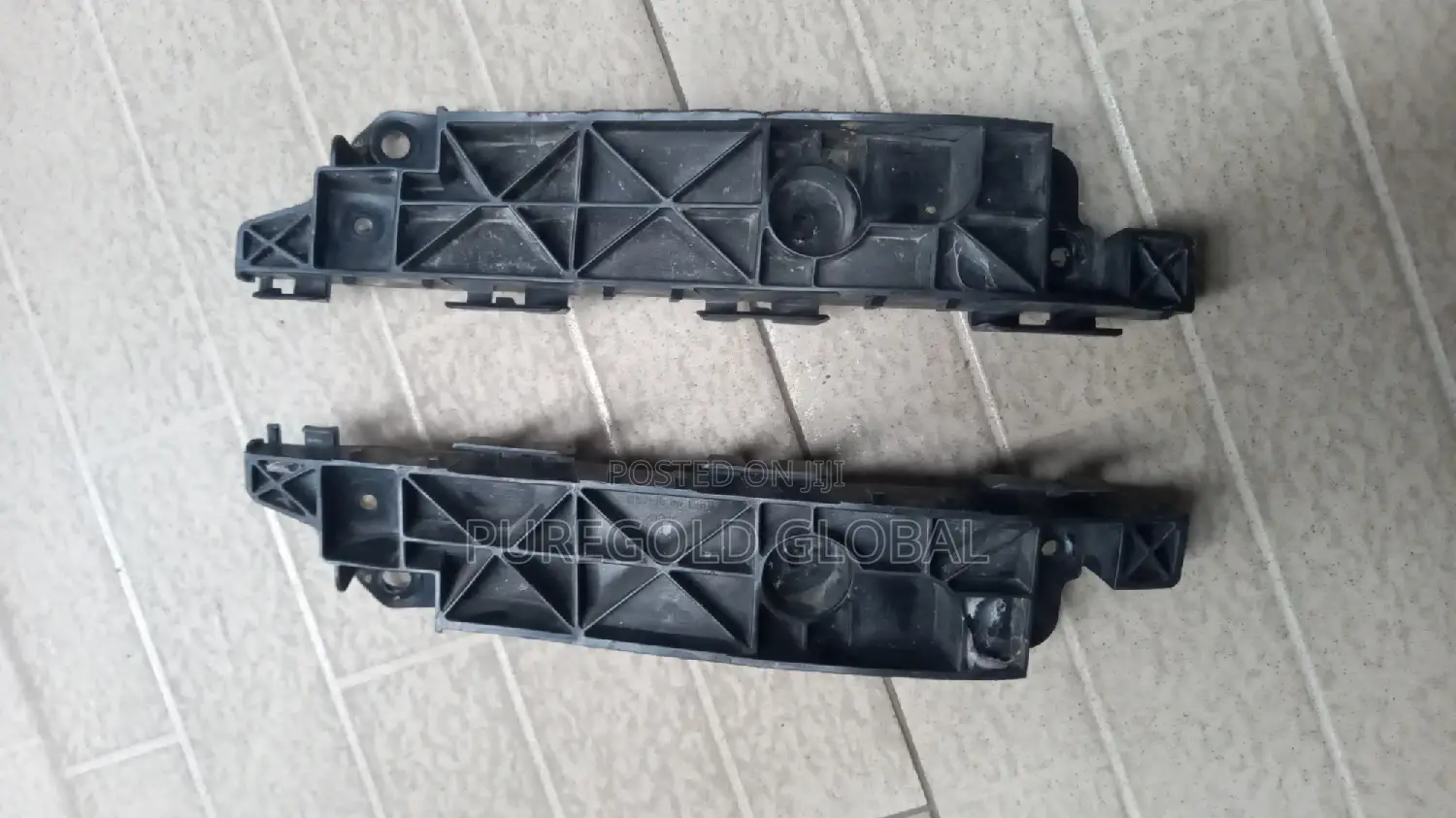 Hyundai Ix35 Bumper Bracket {Clips}