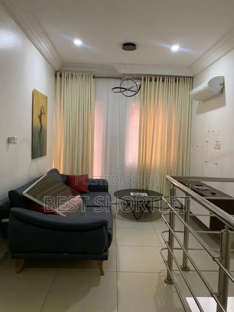 4 Bedroom Shortlet
