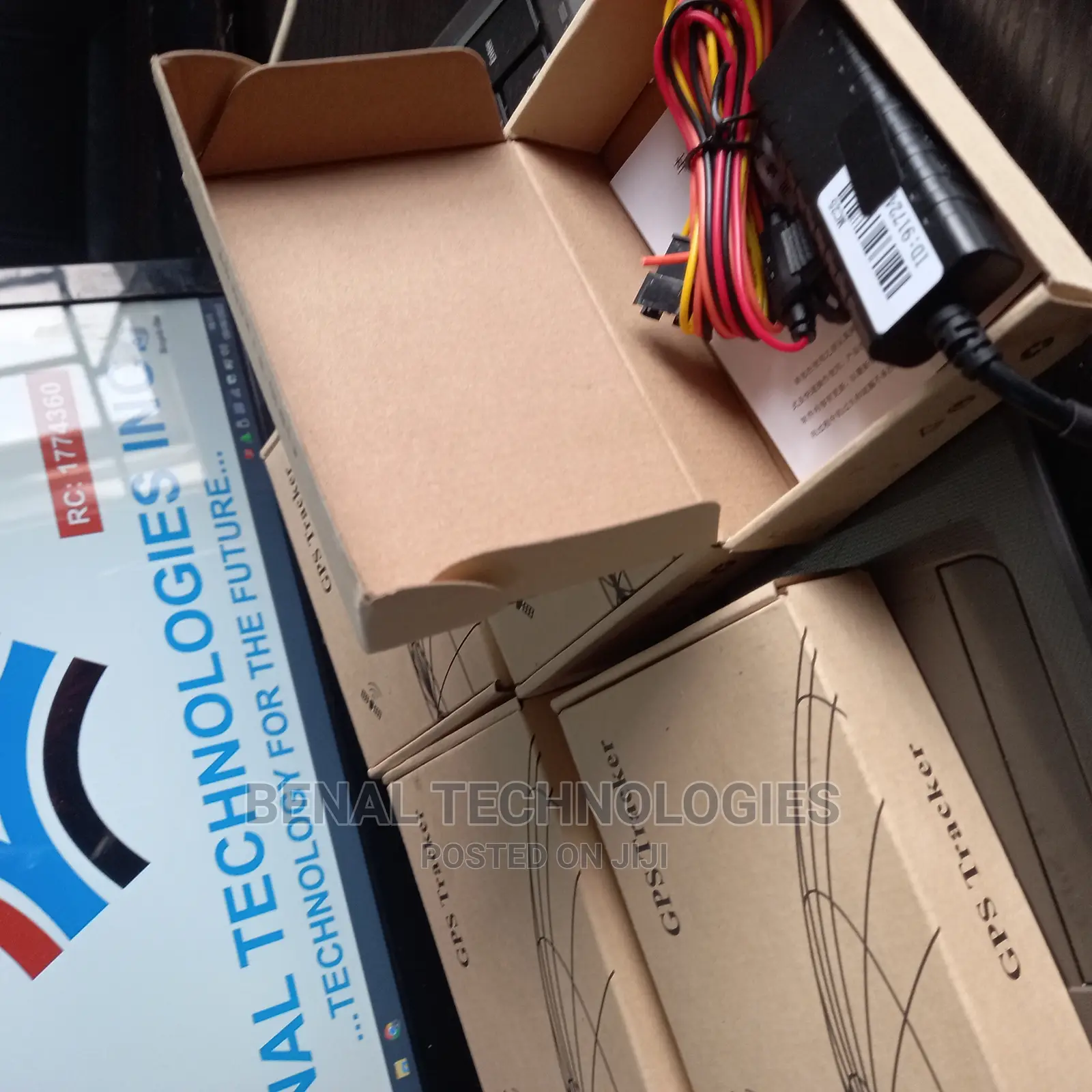 High Efficient GPS Tracker in 0jo. Mobile App, No Renewal F