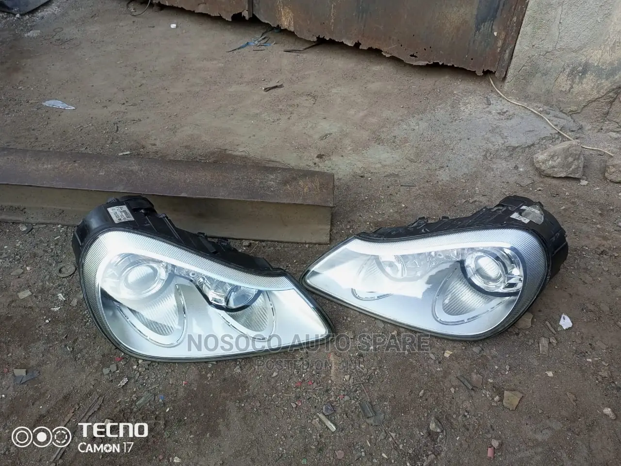 Set of Head Light Porsche Cayenne 2008 and 2010