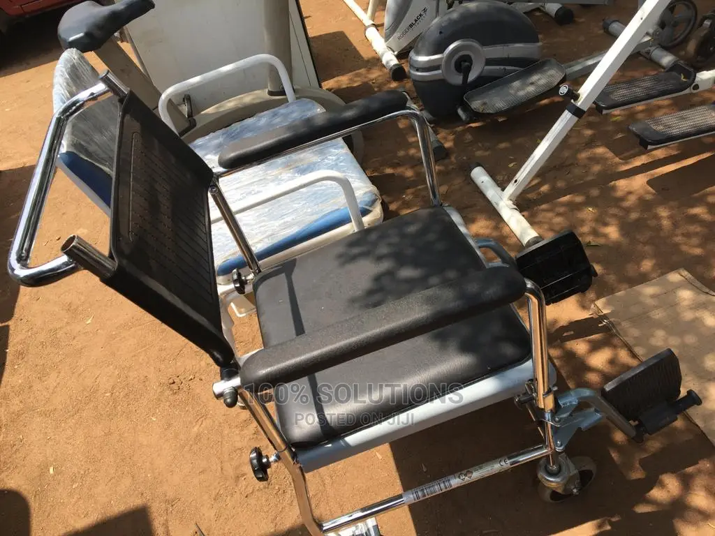 High Quality Commode Wheelchair