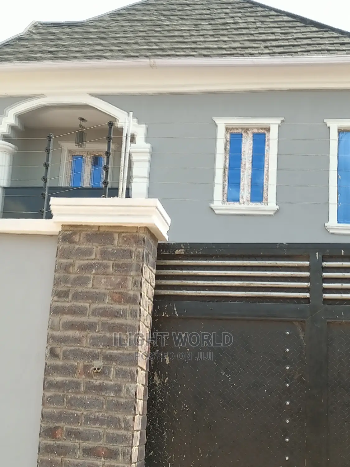 Highly Skilled Professional Painter