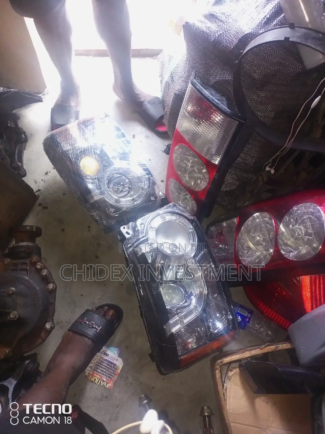 Headlight LR4 Range Rover