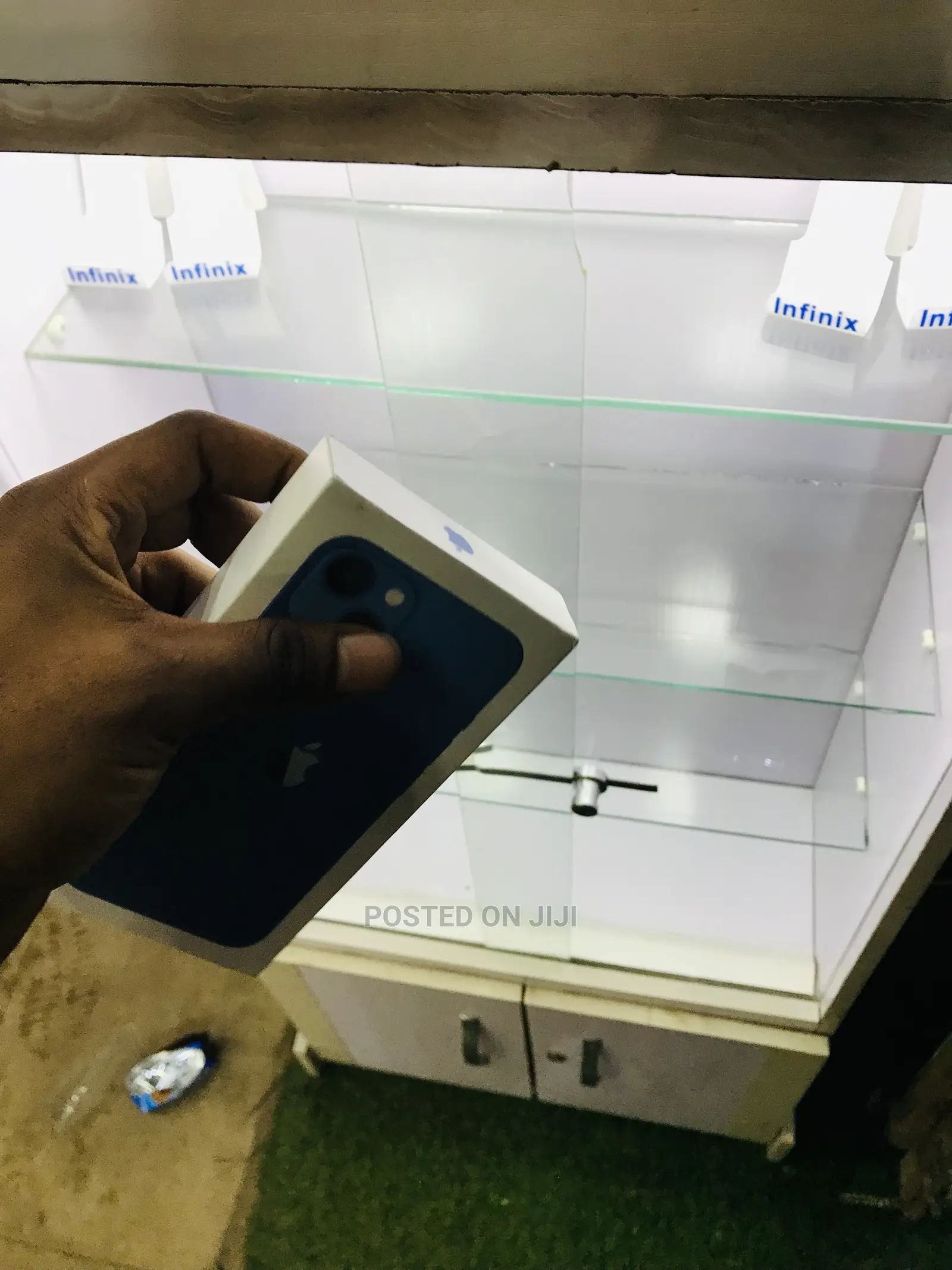 New Apple iPhone 13 128 GB Blue