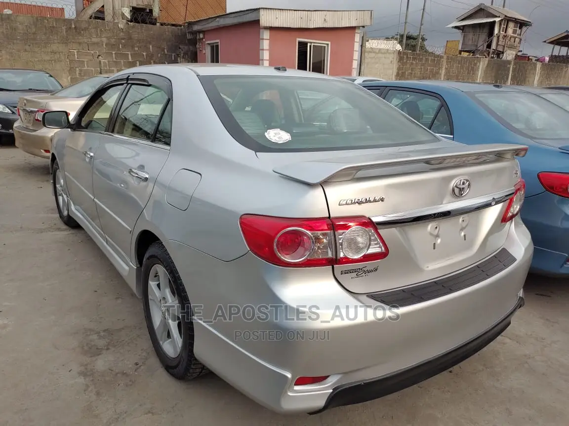 Toyota Corolla S 4dr Sedan (1.8L 4cyl 4A) 2013 Silver