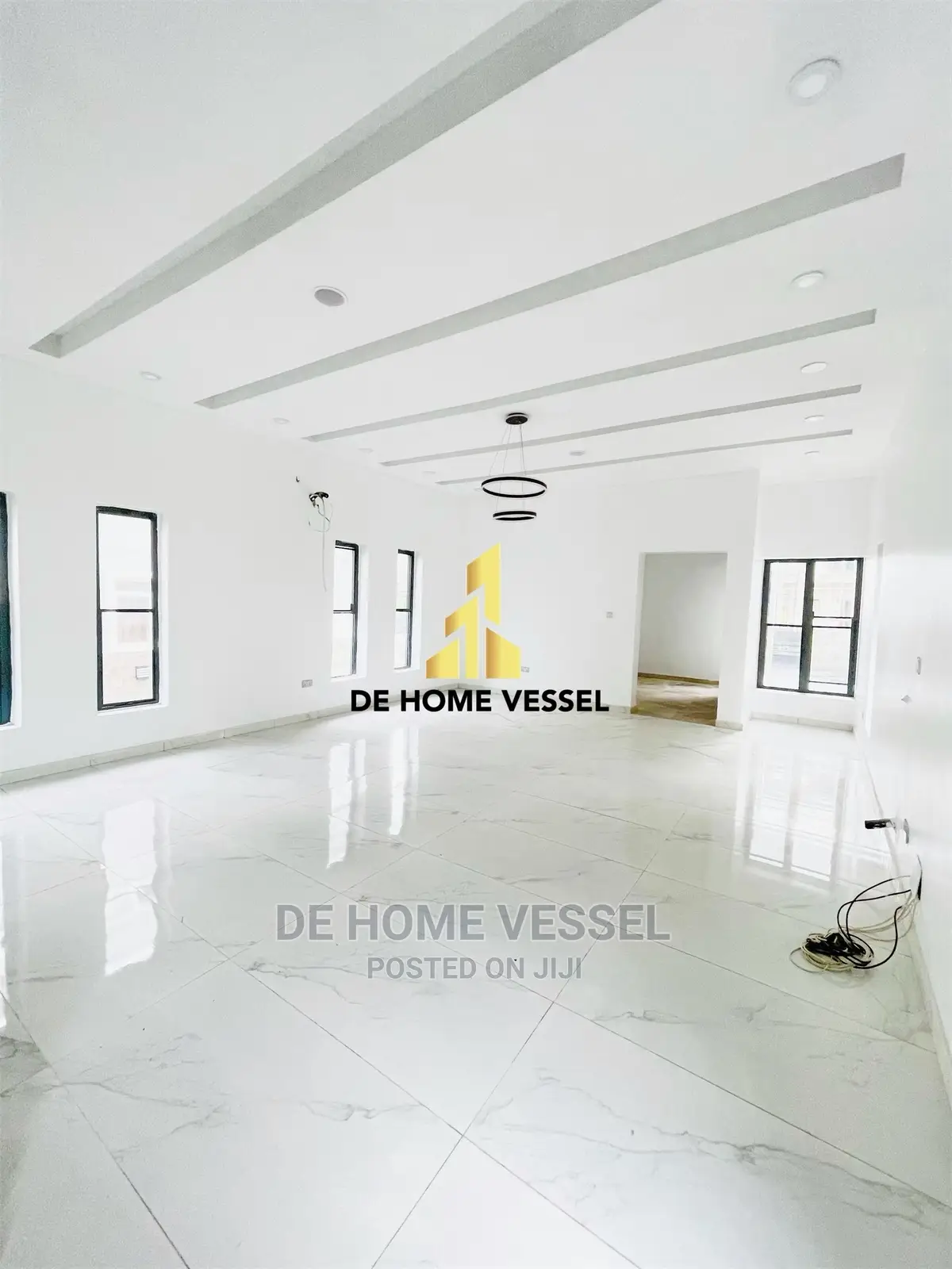 5bdrm Duplex in Osapa London for Sale