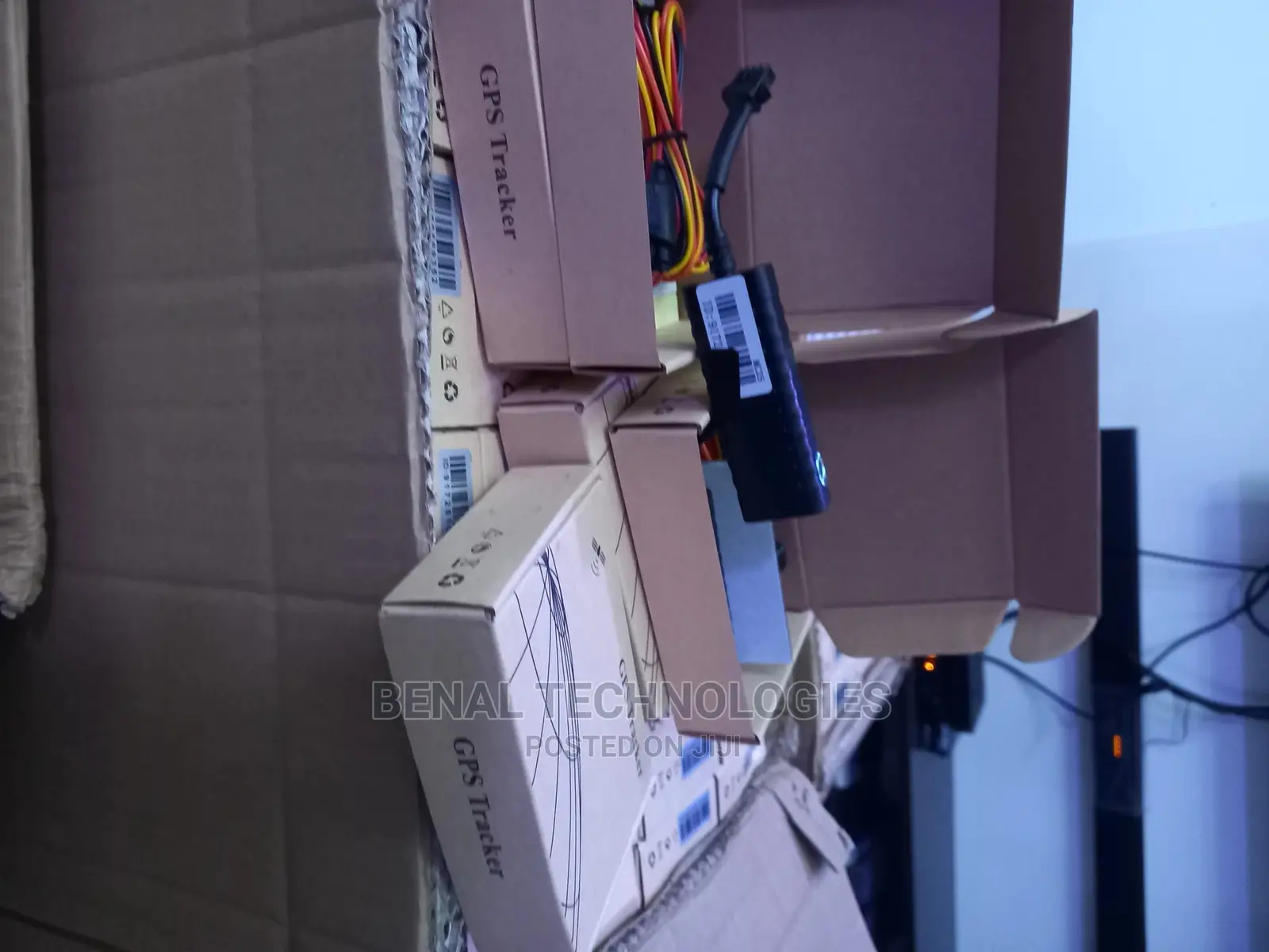 Very Durable Affordable GPS Tracker Isolo. Mobile App, No