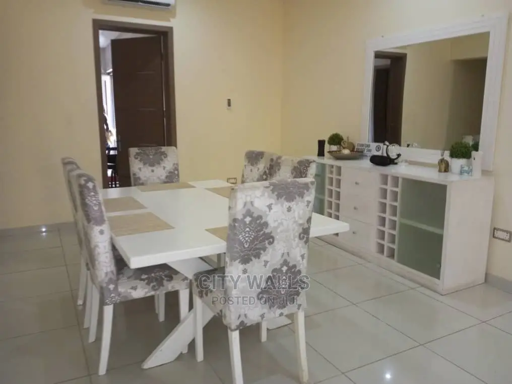 3bdrm Penthouse in Lekki Phase 1 for Rent