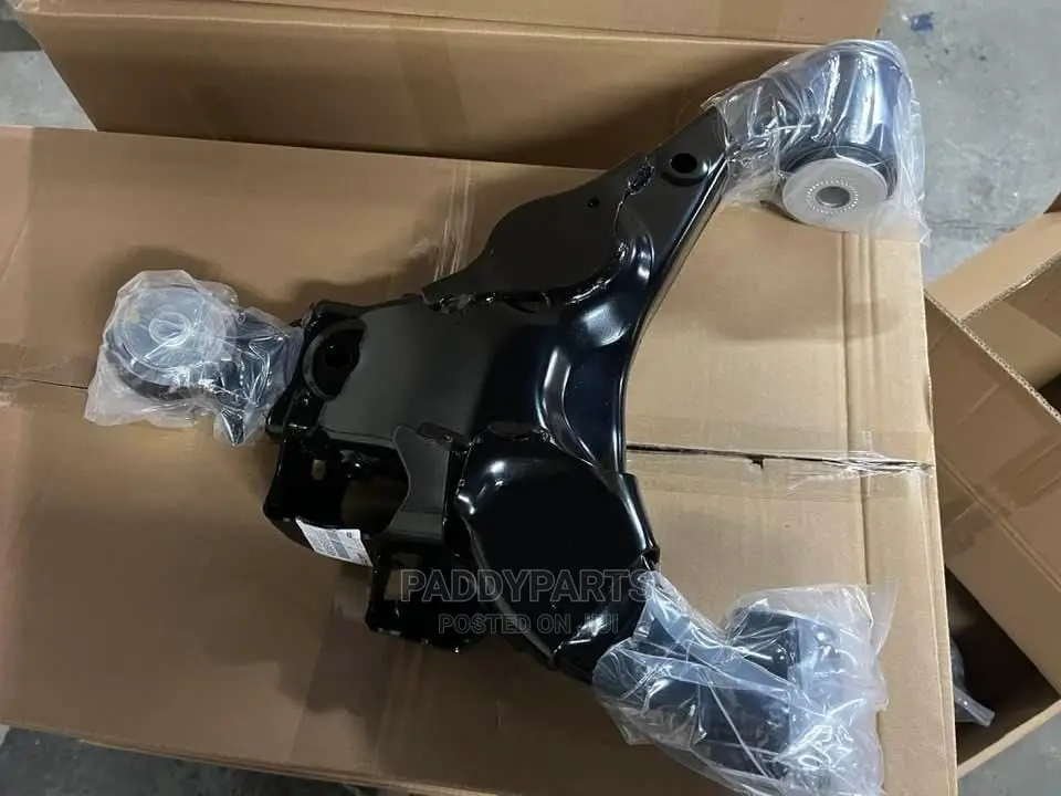 Land Cruiser Lower Control Arm (Japan)