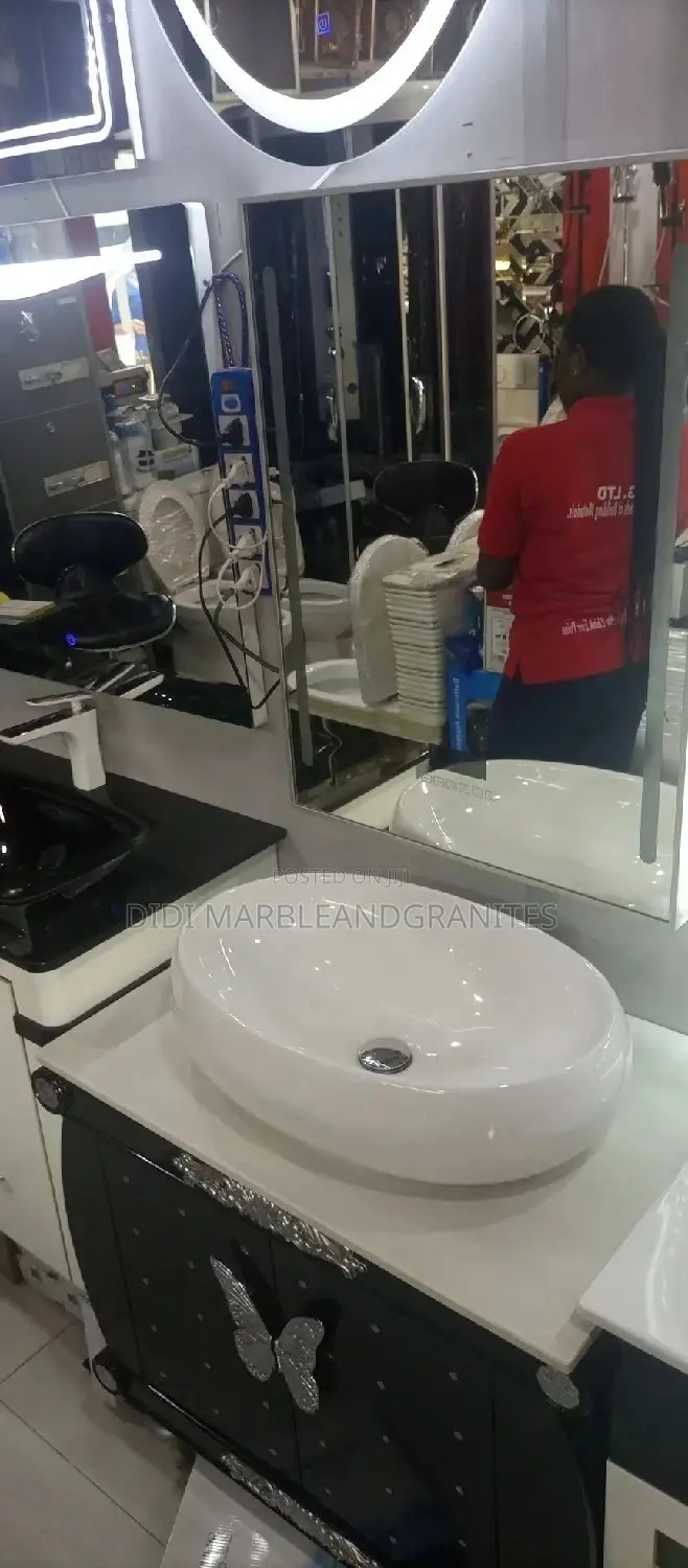 Cabinet Basin