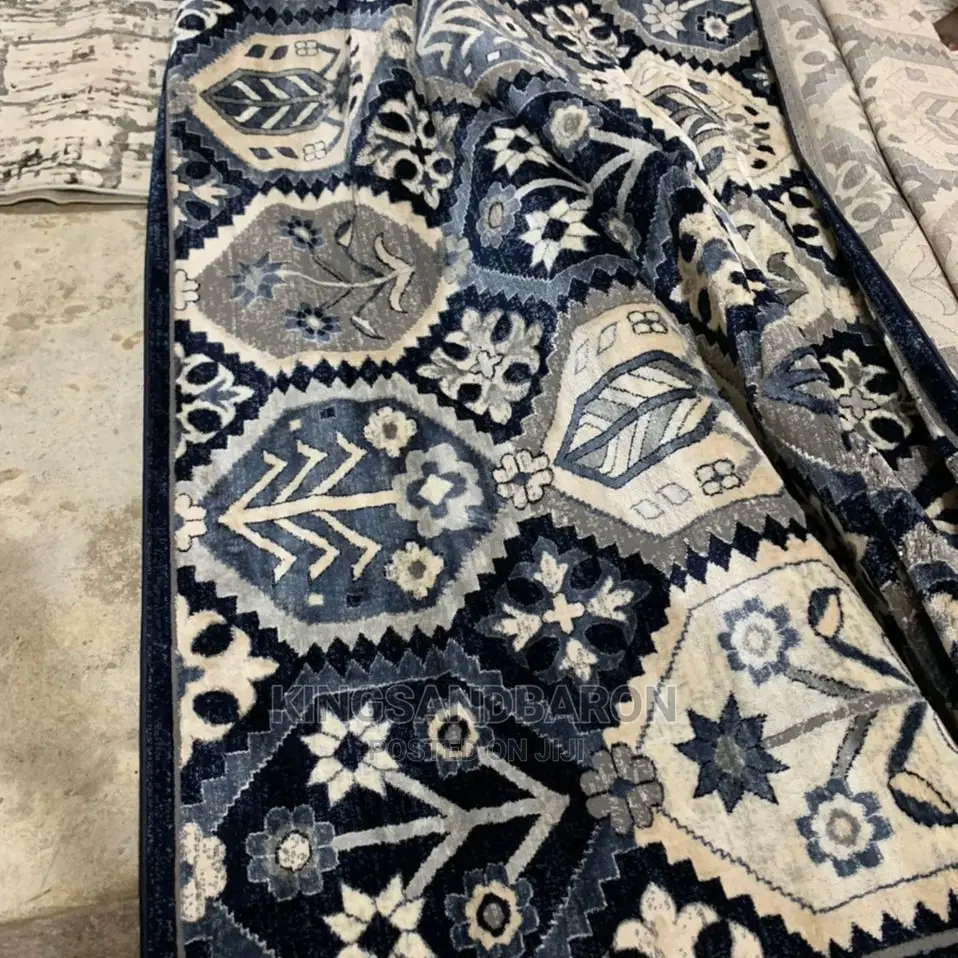 8*11feets American Quality Center Rug