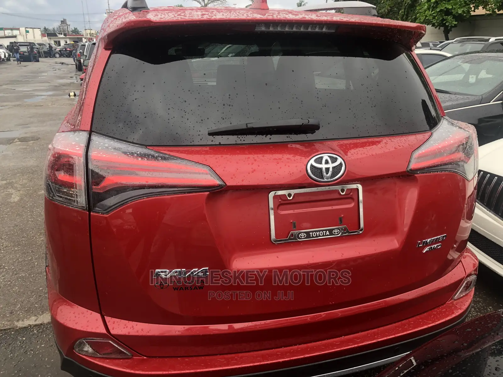 Toyota RAV4 2016 Red