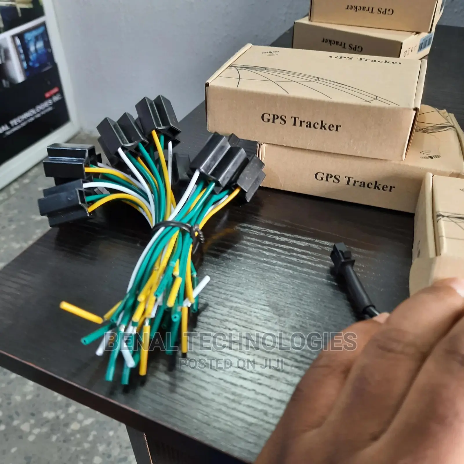 Effective GPS Tracker in VI. Mobile App, No Renewal Fee