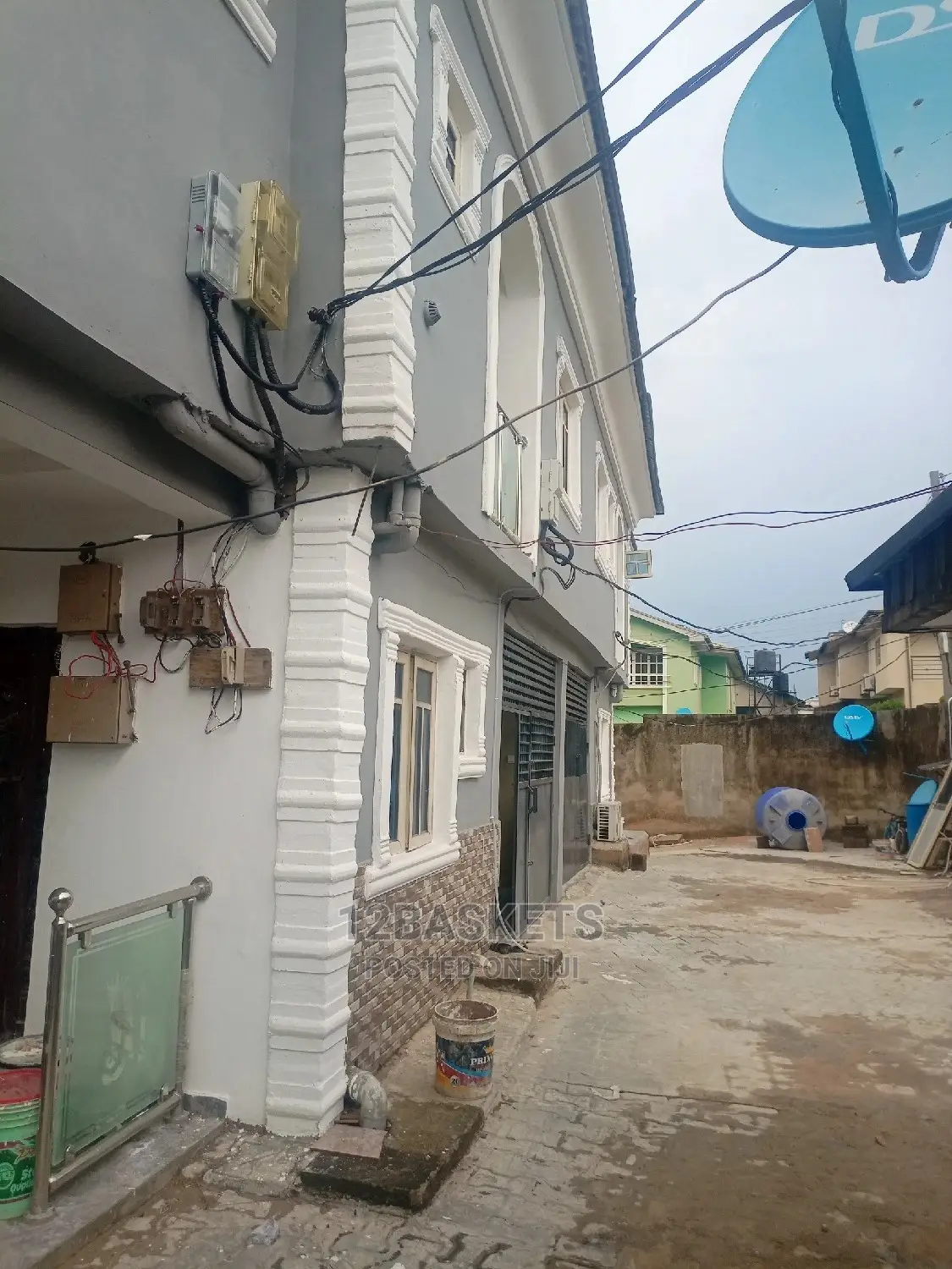 Furnished 2bdrm Block of Flats in Magodo Phase 2 for rent