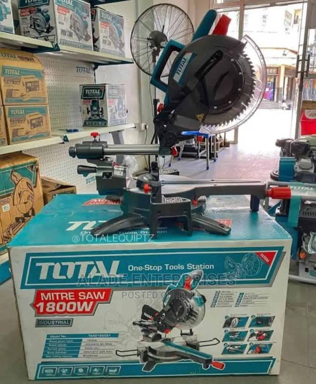 Total Mitre Saw Radial 1.800W / 255mm (Ts42182551)