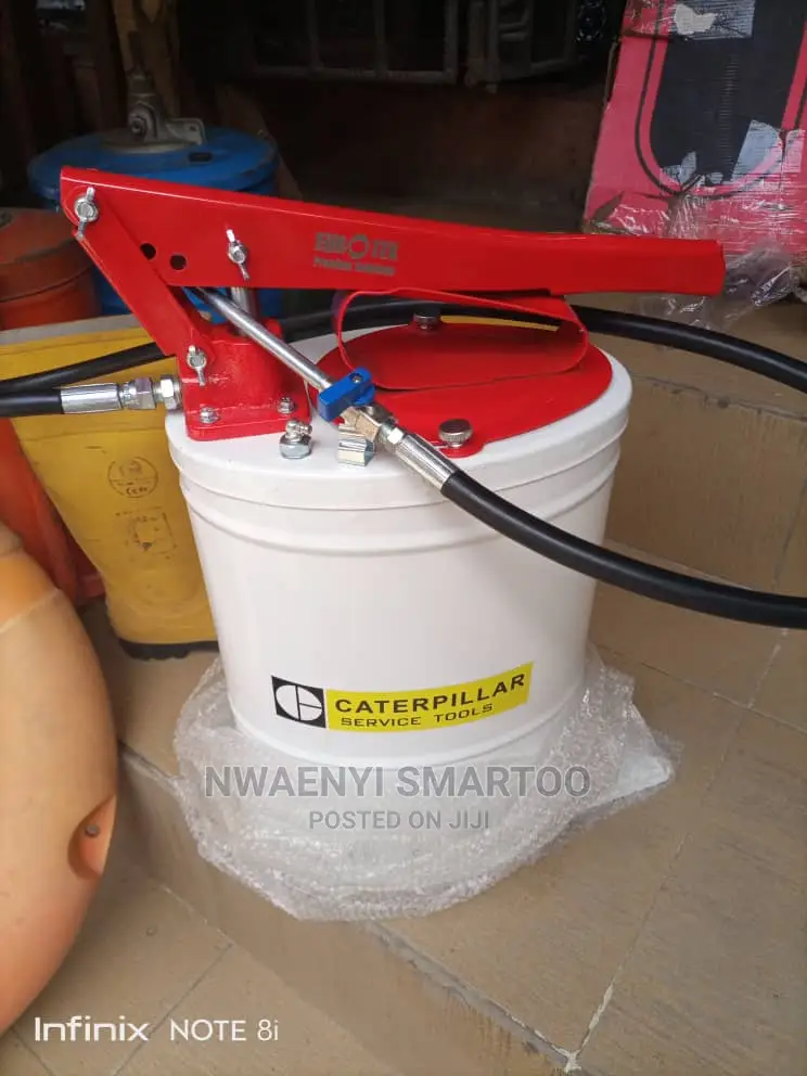 Carterpillar Grease Pump