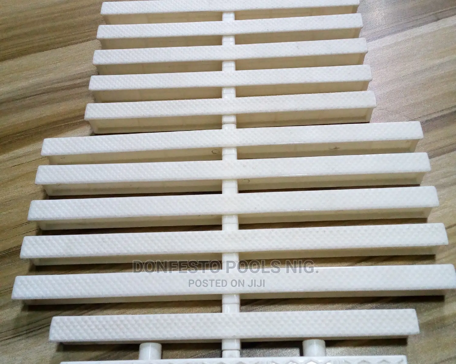 Overfloat Grating