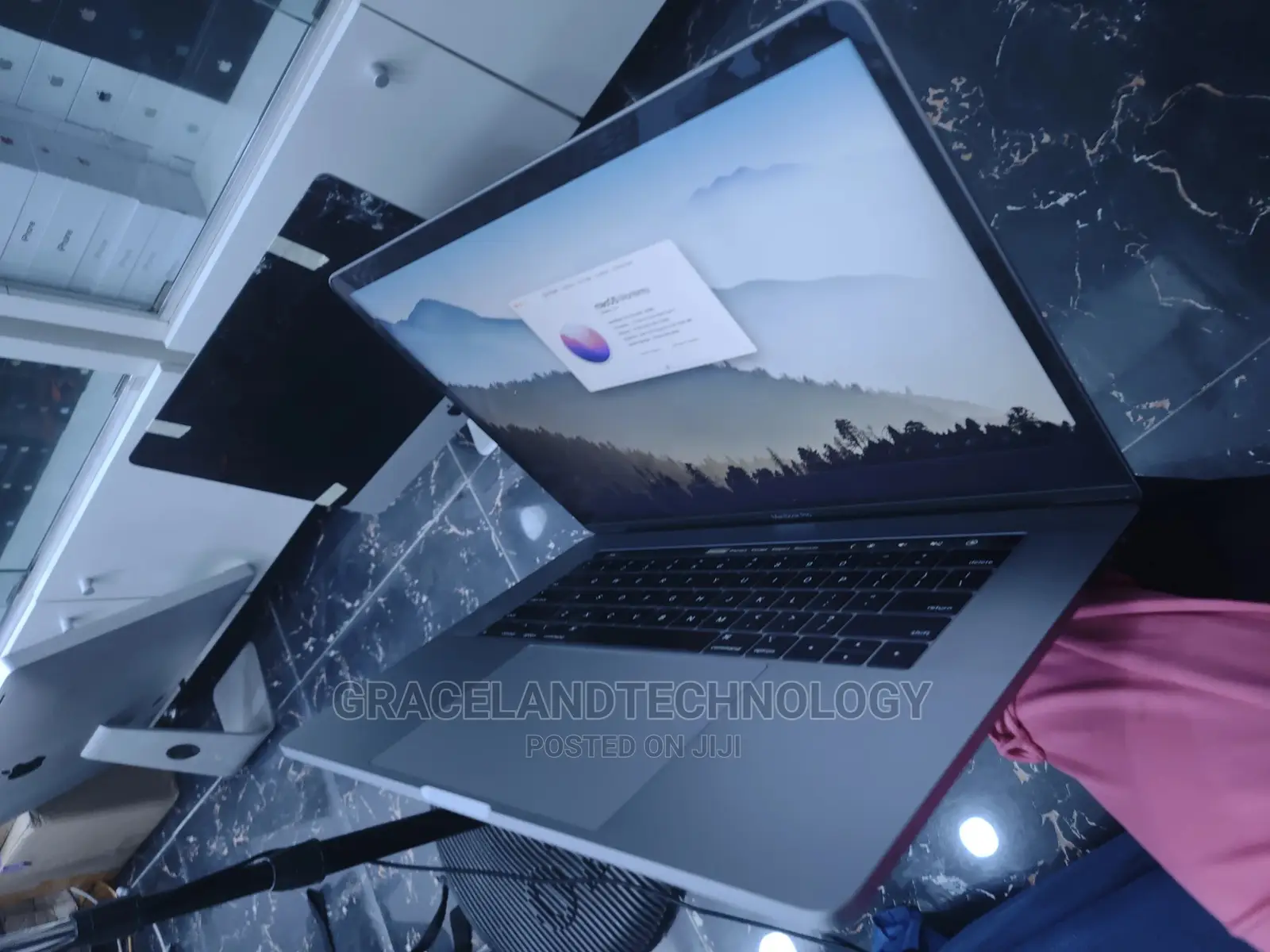Laptop Apple MacBook Pro 2017 16GB Intel Core I7 SSD 512GB