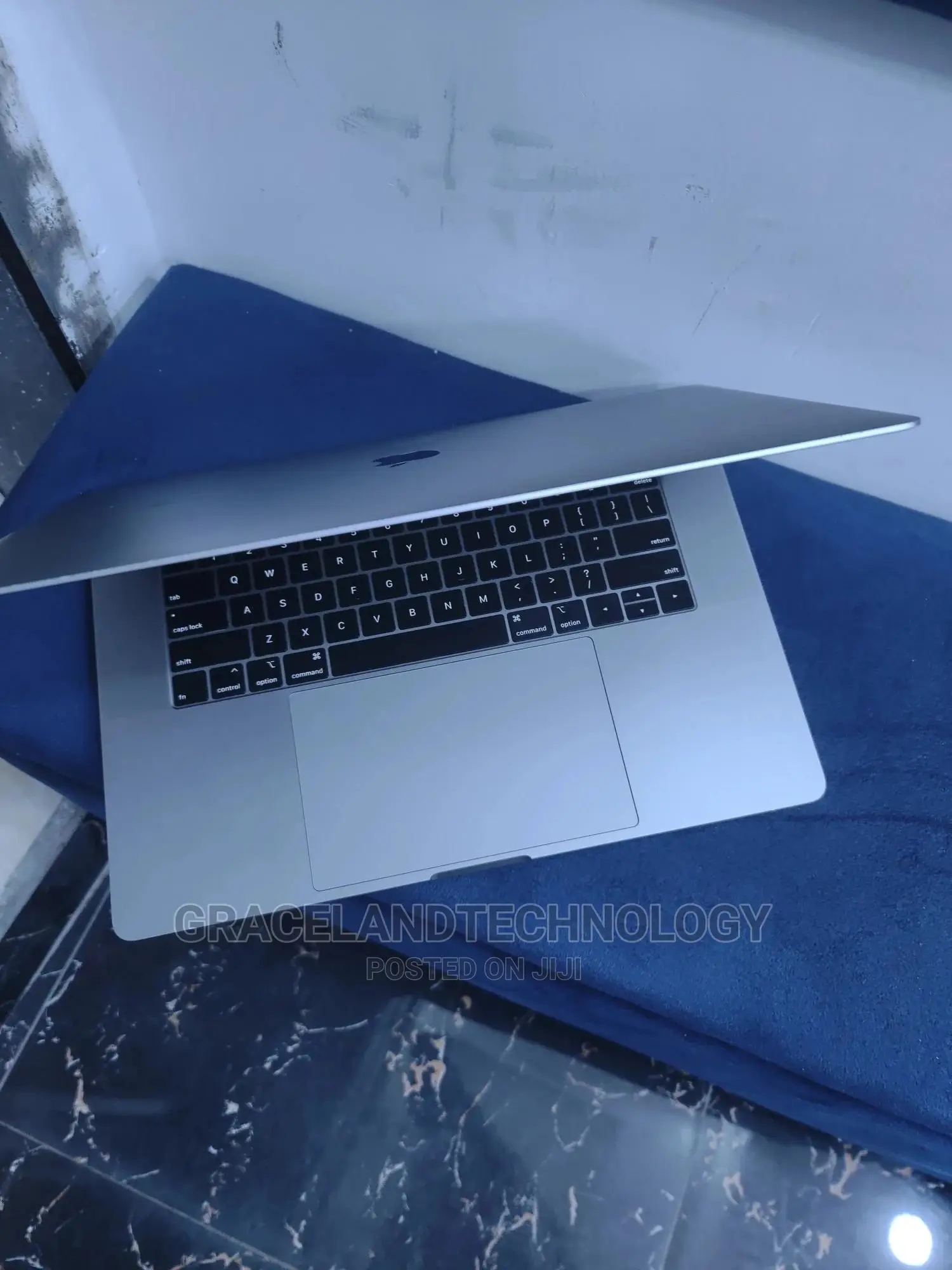 Laptop Apple MacBook Pro 2017 16GB Intel Core I7 SSD 512GB