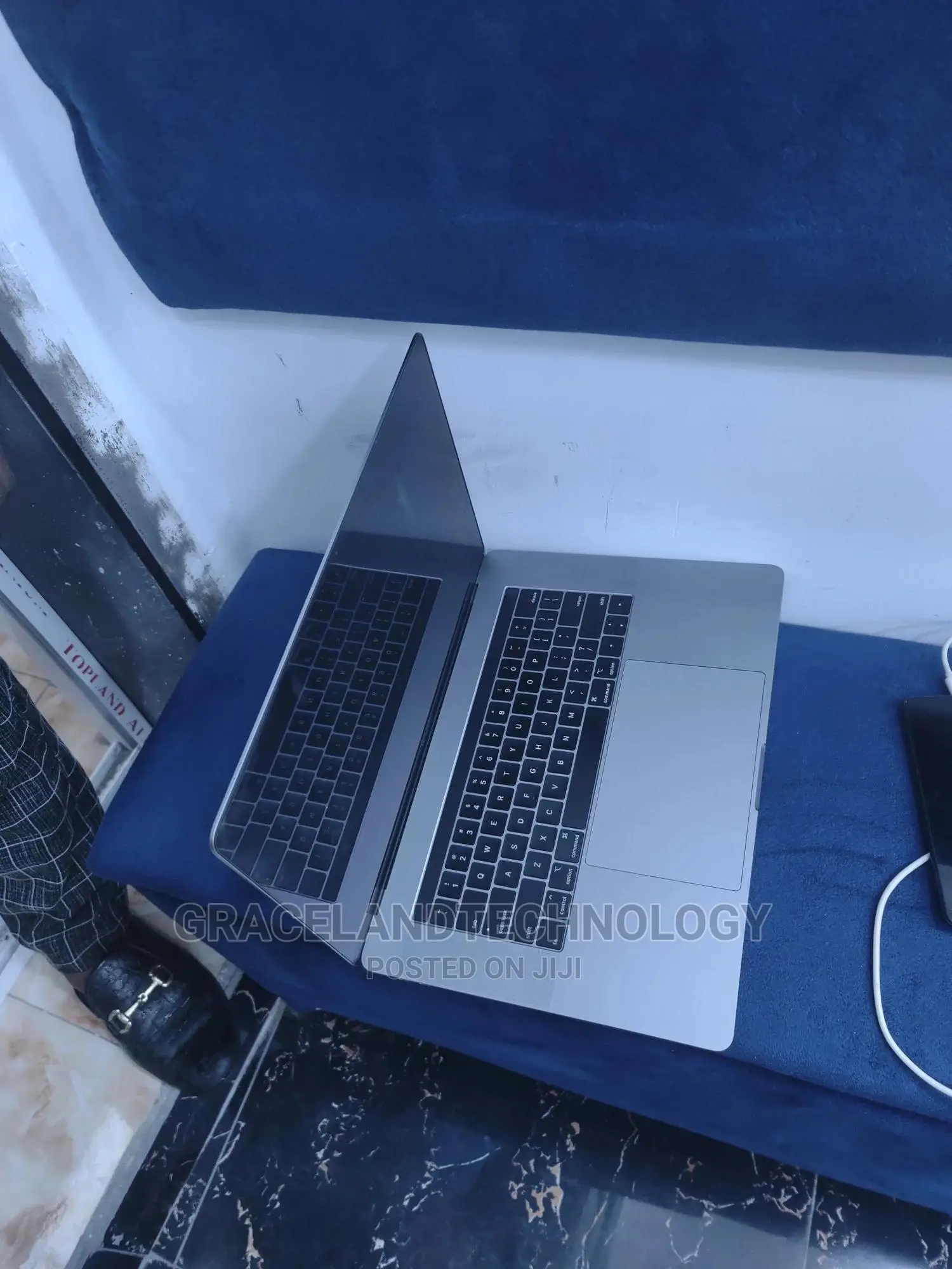 Laptop Apple MacBook Pro 2017 16GB Intel Core I7 SSD 512GB