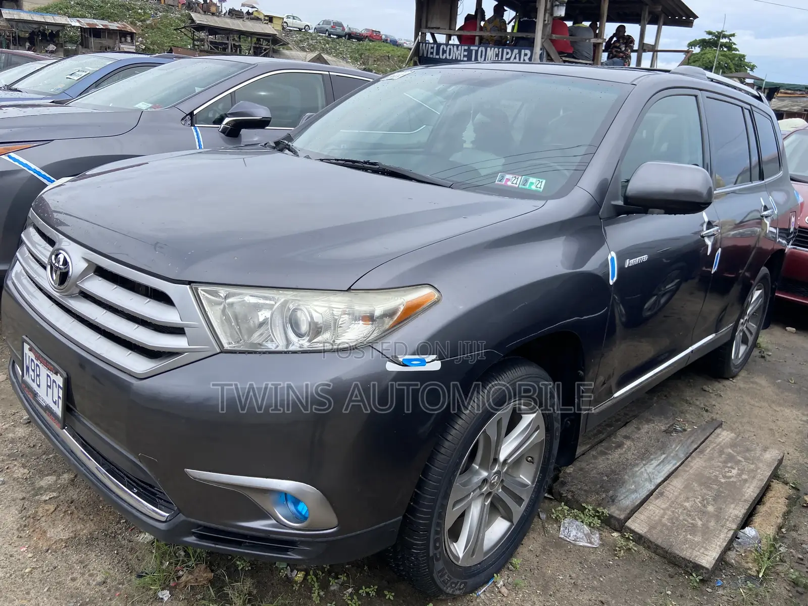 Toyota Highlander Limited 2012 Gray