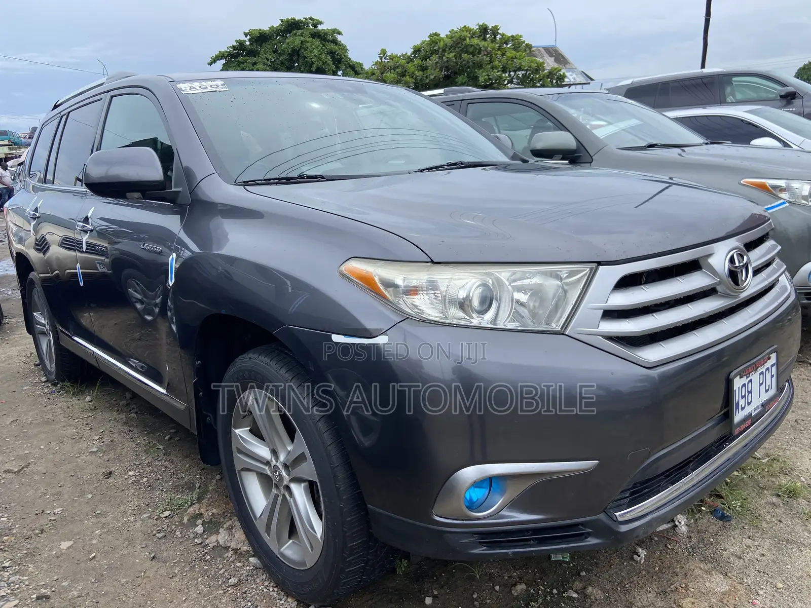 Toyota Highlander Limited 2012 Gray