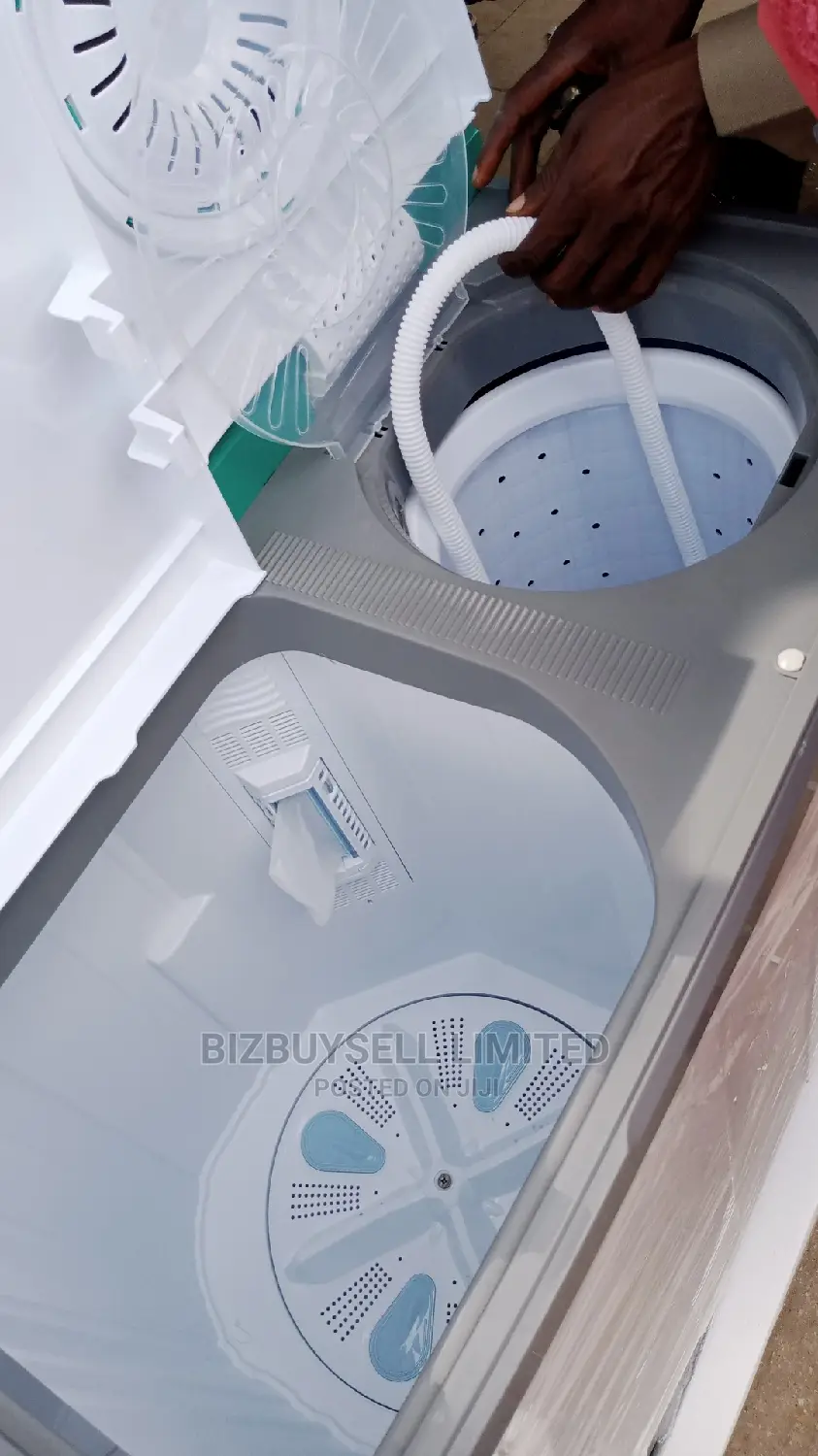7.5kg Hisense Washing Machine, Twin Tube.